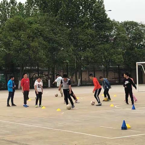 西安市鄠邑区电厂小学足球校外兴趣班第九期