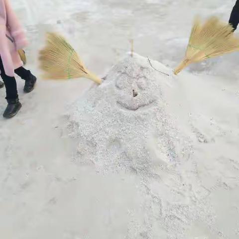 第一场雪是暖的      太平寨镇城自岭小学清扫积雪掠影