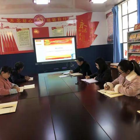 学雷锋精神，服务他人，奉献爱心！