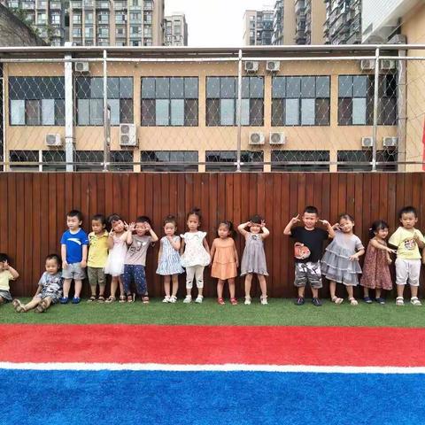 舒蓓尔幼儿园小二班宝贝9月成长记录🌻🌻🌻