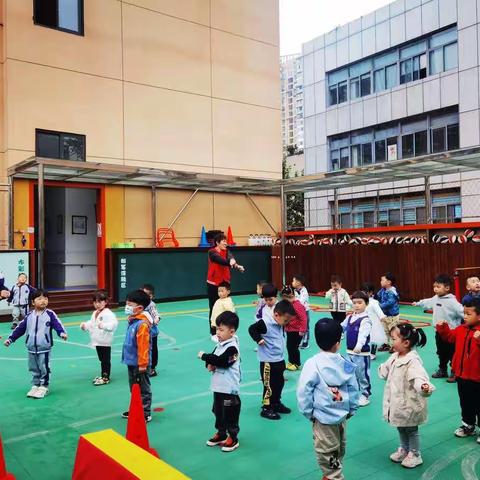 舒蓓尔幼儿园小二班4月成长记录🌻🌻🌻