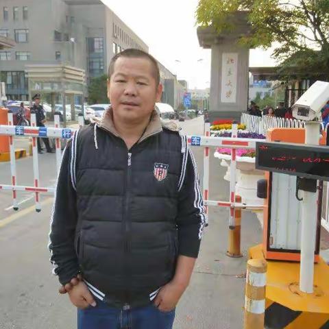 儿时的梦想完不成了，我看儿子能不完成……