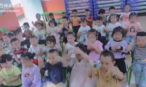 一纺机幼儿园小一班第二周日常生活