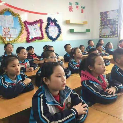 埝城小学五一班开心阅读，与书相伴活动开始了