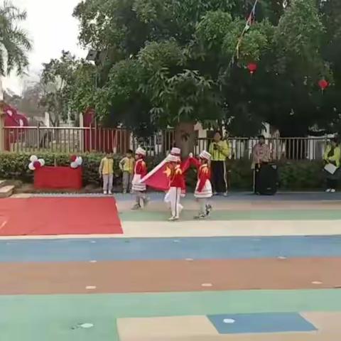 扶绥县龙头乡龙头中心幼儿园春季第一届运动会