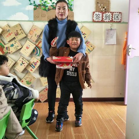 大二班家长助教《妈妈如老师，老师似妈妈》