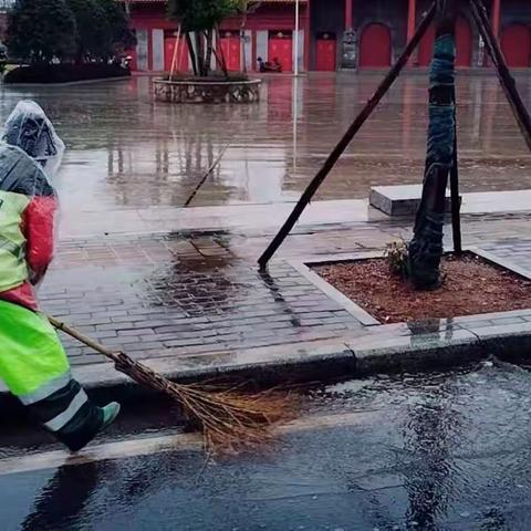 春雨蒙蒙，如何确保环卫作业高效运转？