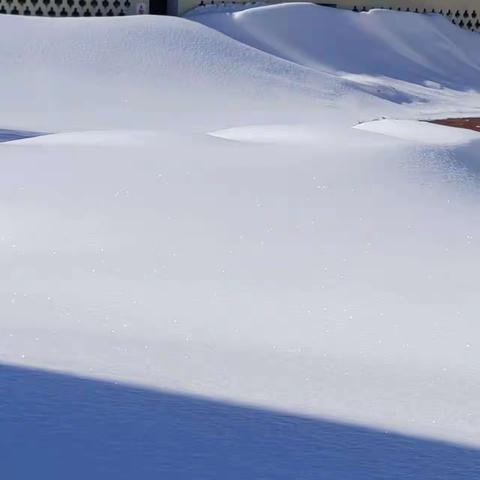 最美下雪天，铲雪暖人心