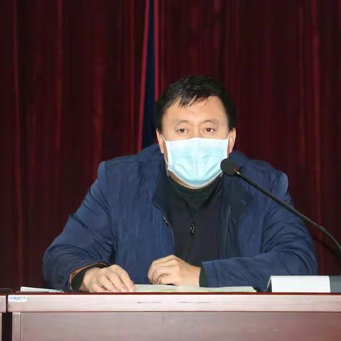 奋斗在抗击疫情阻击战的第一线