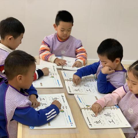 小海鸥第九幼儿园大三班周总结（10.24～10.28）