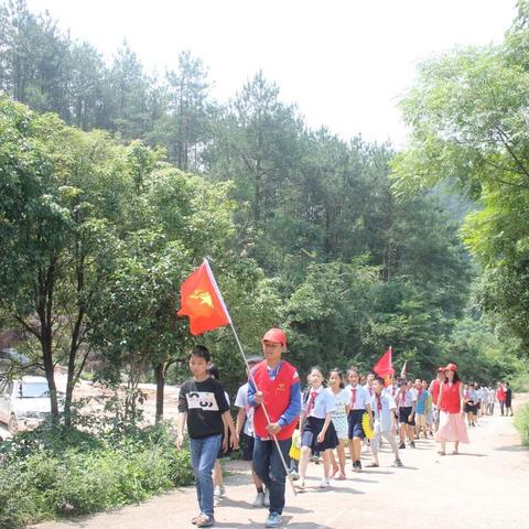 深深敬老心 浓浓端午情------沙石中心小学端午节前夕走进敬老院志愿活动