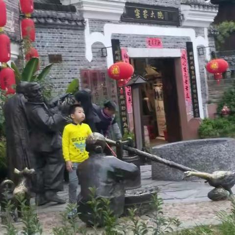 乙锦照片