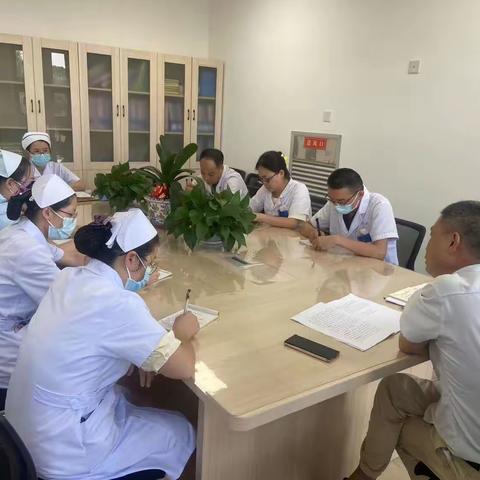 精业务，强化培训，提高服务