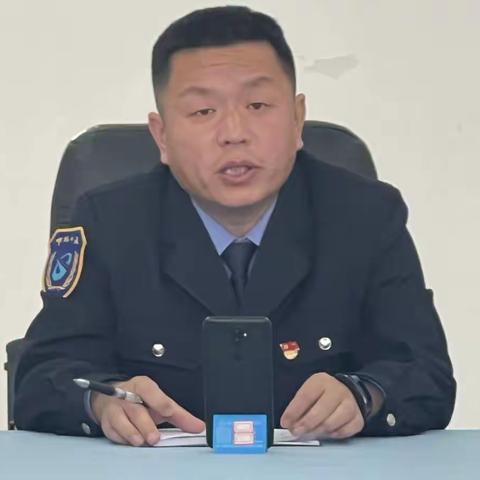 迅速传达 认真部署