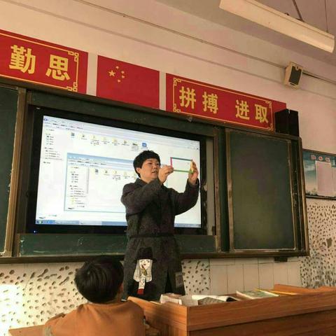 “八仙过海，各显神通”――义马市外国语小学高学段数学组过关课活动进行时