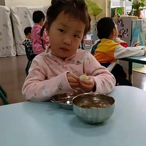 快乐的幼儿园生活