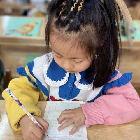 🌷爱心浇灌每一颗幼苗🌱