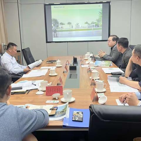 我区召开公共卫生间建设论证会