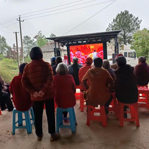 [赤岸村新时代文明实践站]送戏下乡进乡村，文化惠民暖人心！