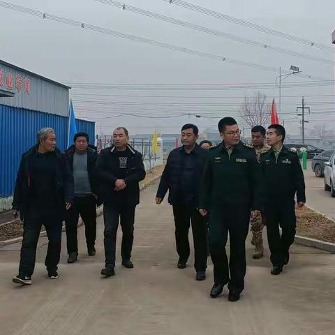 武警共建情谊深  捐资助学暖童心