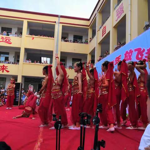 金郝庄镇实验小学社团收硕果