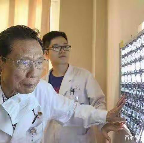 抗疫情，学雷锋，做新时代好少年                                                         433班毋彤