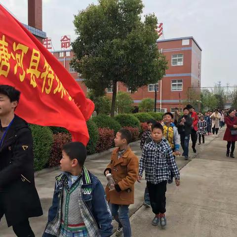 县特殊教育学校：了解革命历史，感受时代科技，做新时代爱国少年！