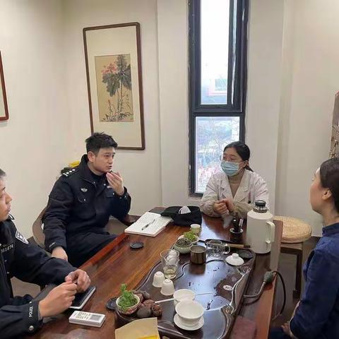 【公安未央分局新府路派出所】所领导带队摸排校园周边安全隐患