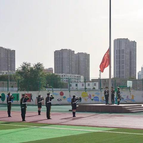 飒爽英姿燃青春，不负韶华砺锋芒——库尔勒市第四中学2023年高一新生军训开营仪式