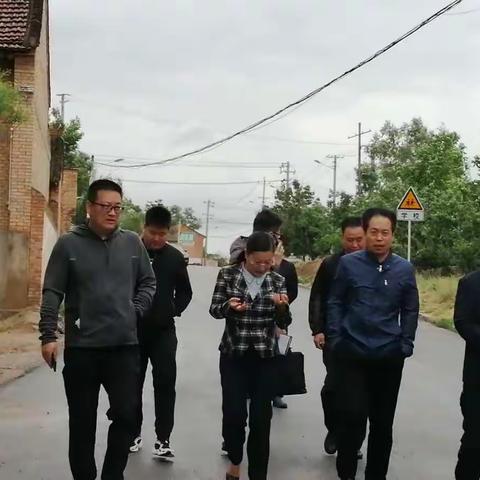 情系三农    牢记重托