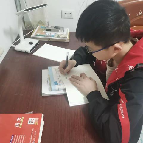 2021我的寒假生活+张豪杰192156