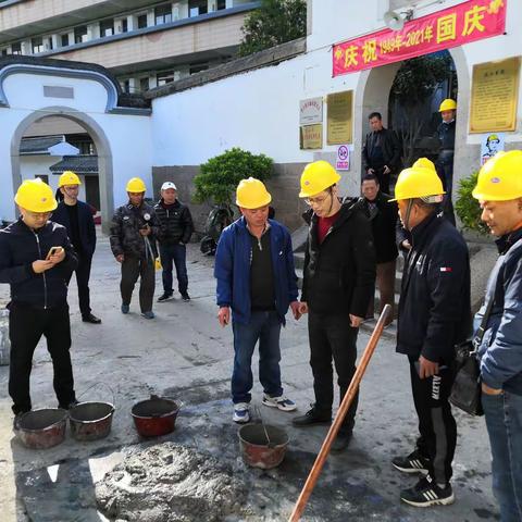 城门镇迎接市文物局检查濂江书院修缮工程进展工作