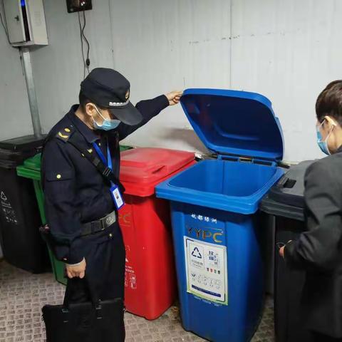 11月11日航天基地城管局生活垃圾分类管理中心对生活垃圾分类示范单位专项检查