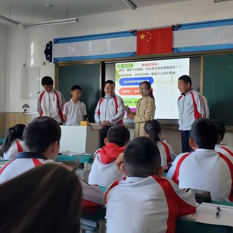 全旗民族语言授课中小学推行统编教材材料使用中小学衔接研讨交流活动（副本）