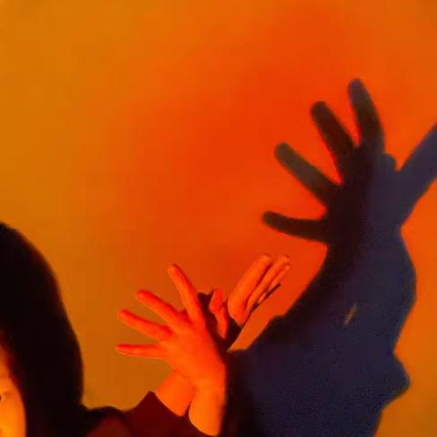 少华街小学一四班“地球一小时”活动