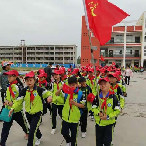 五一班研学旅行学生活动展示