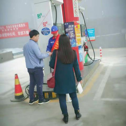 南十方社区进行扫黑除恶宣传工作