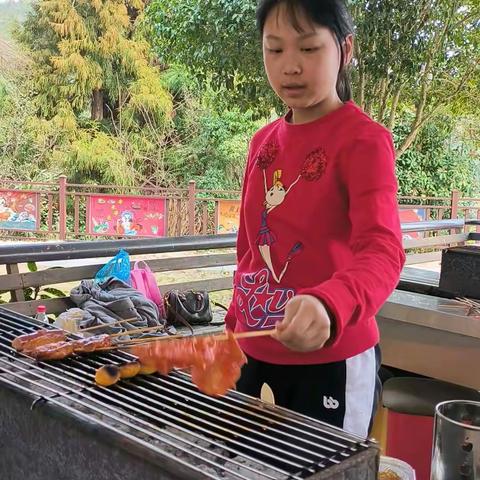 俩宝贝的日常吃和玩