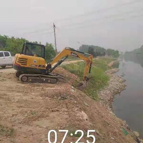 雪野街道河道卫生治理