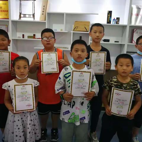 石河子青少年宫翰墨缘硬笔书法高级二班课堂掠影