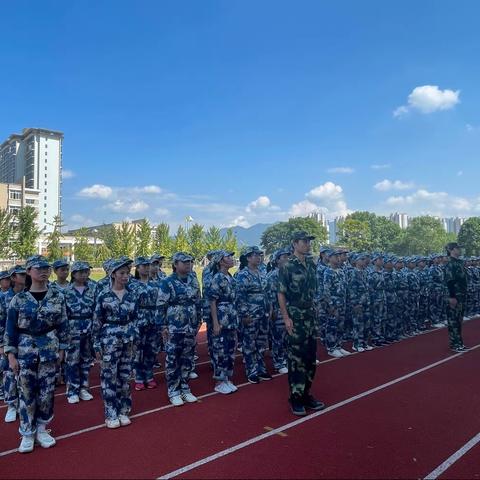 是结束，也是新的开始—记更楼初中2021级新生国防教育闭幕仪式