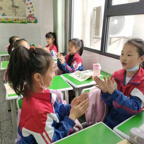 英语素养 绽放风采