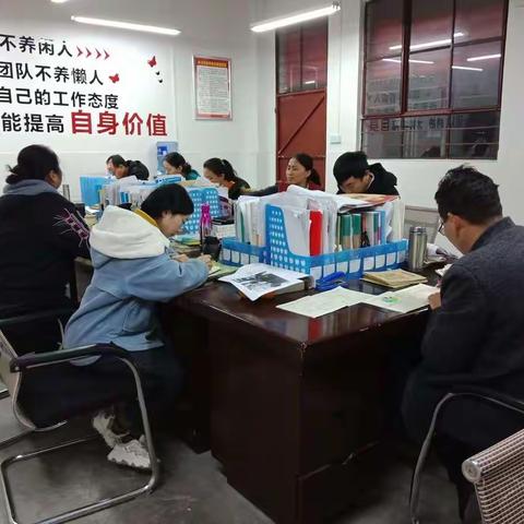 广南县董堡乡董仕基小学“十四五”规划课题讨论会