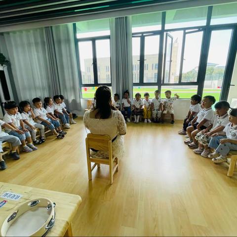 春天学府幼儿园-我的成长日记（小二班上）