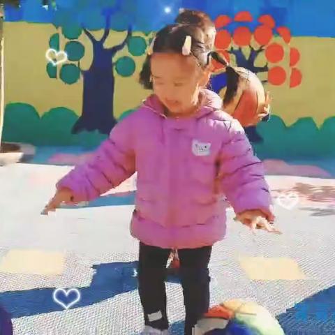 新太阳幼儿园篮球特色课
