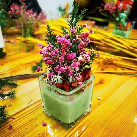 🌸🌸中华西路支行“花烛香薰，                 余韵芬芳”主题活动🎊🎶