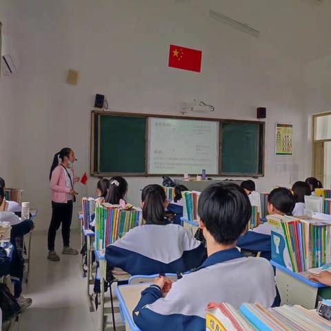 共教研，同成长！———海口市新坡中学数学组教研活动
