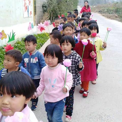 七彩光幼儿园重阳节活动