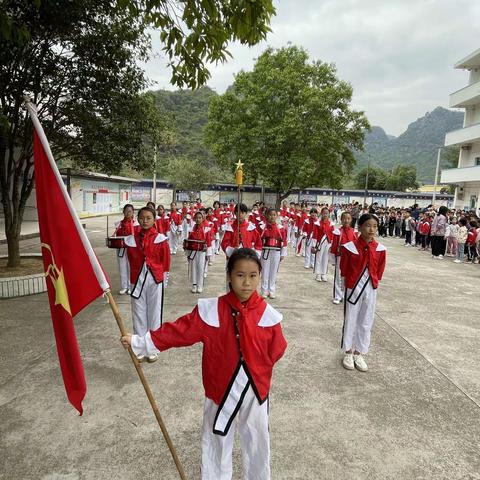 英山小学红色基因代代传，争做新时代好队员——少先队建队日活动