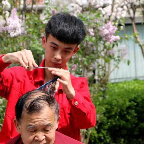 北京沙宣学校的孩子们和花儿🌸一样美丽 13051715501